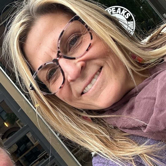 Meet your Posher, Purcie - Picture 1 of 1